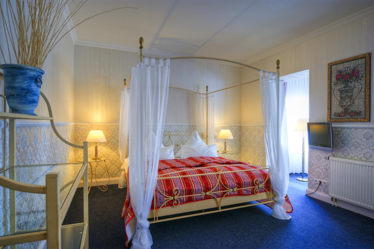 Junior Suite or Apartment,50838292:JPEG