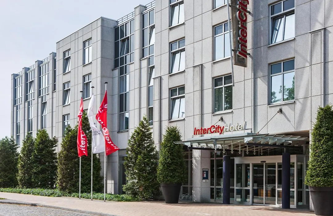 Intercityhotel Rostock-1